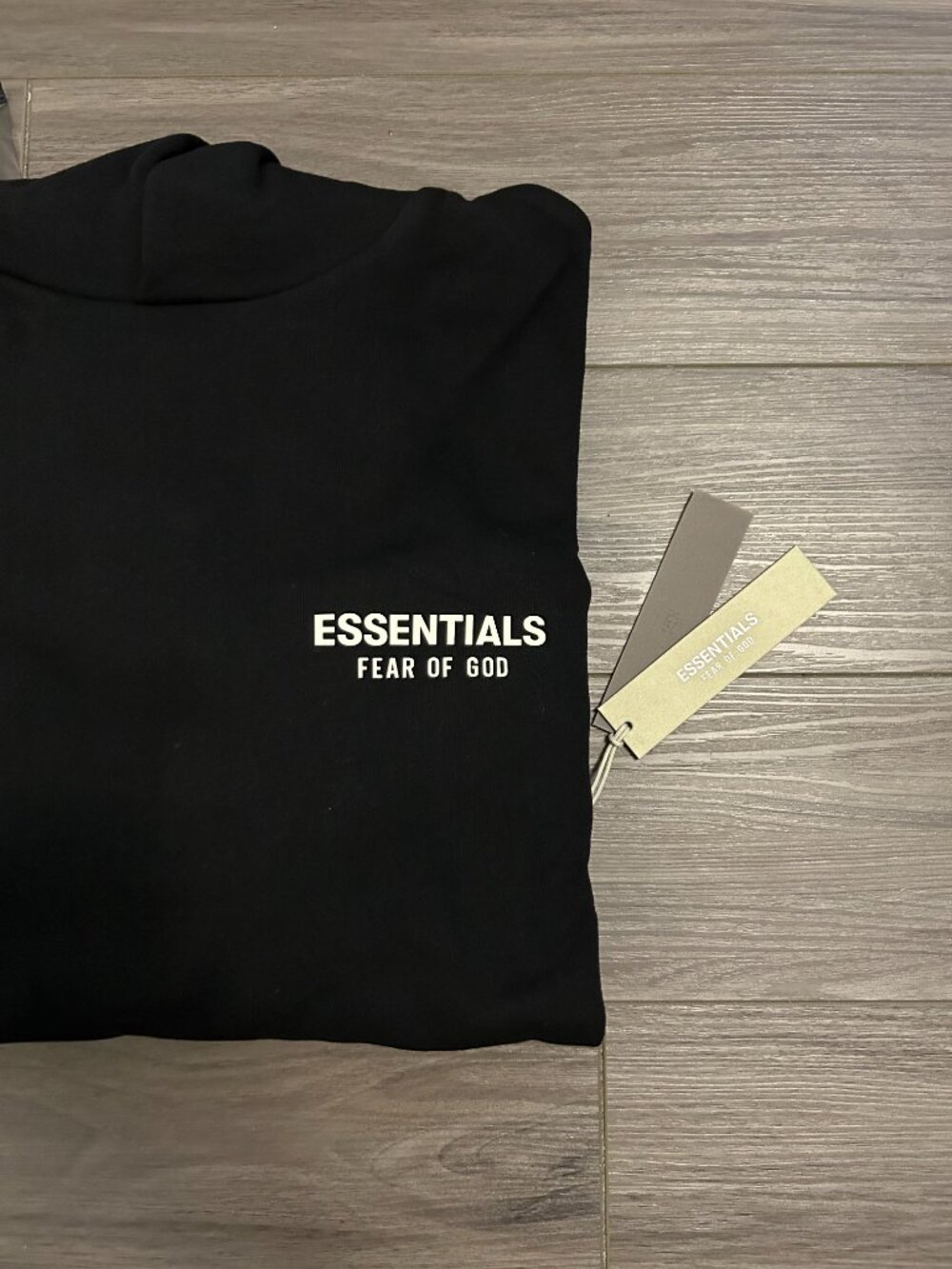 Essentials Fear of God Black FW24 Hoodie Brand New - Picture 4 of 6